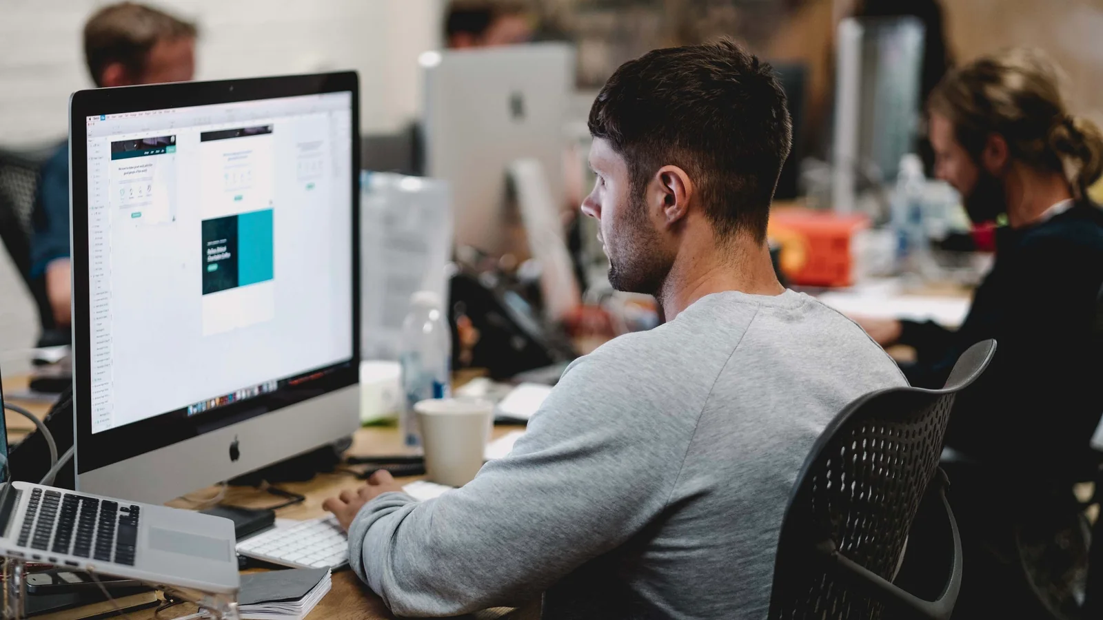 Career in Part-Time: What Are the Benefits and Challenges?